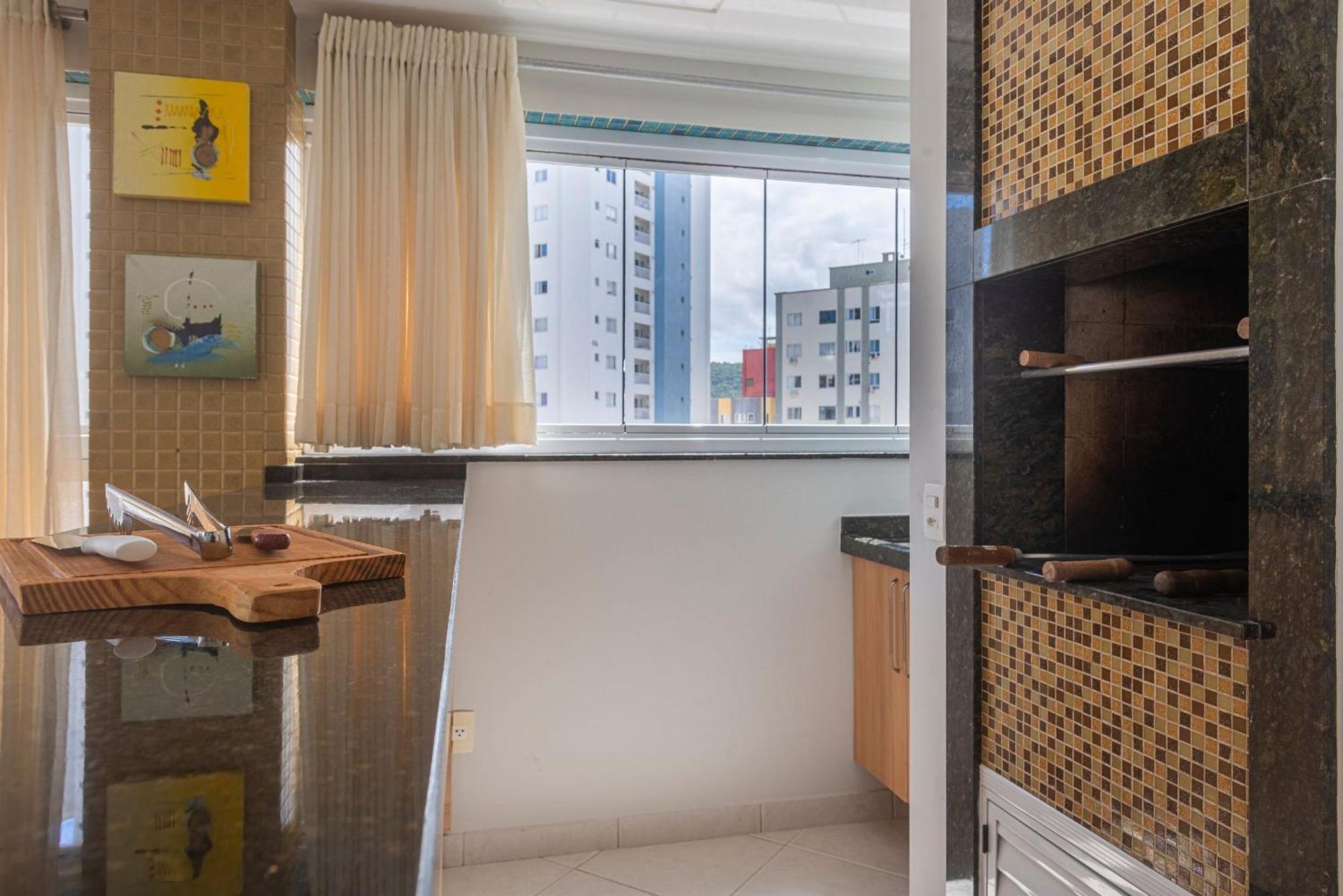 Iprl091 - Ap Aconchegante Com Ampla Varanda 3q+3wc Balneario Camboriu